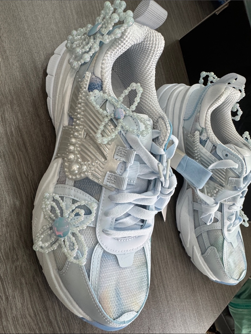 Very cool Nike Light Blue Beaded Low-Top Sneakers
